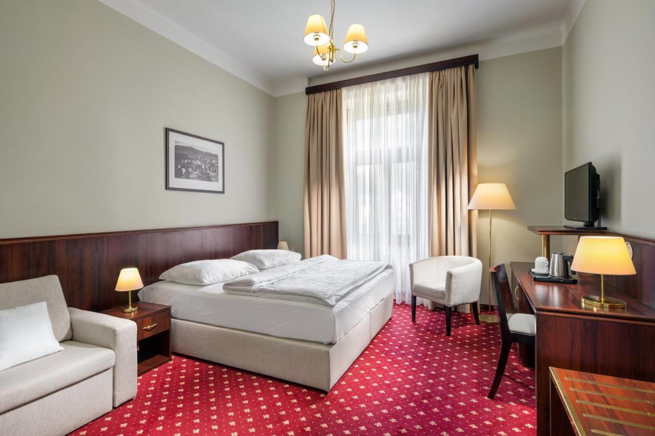 Clarion Grandhotel Zlaty Lev Liberec Exterior photo
