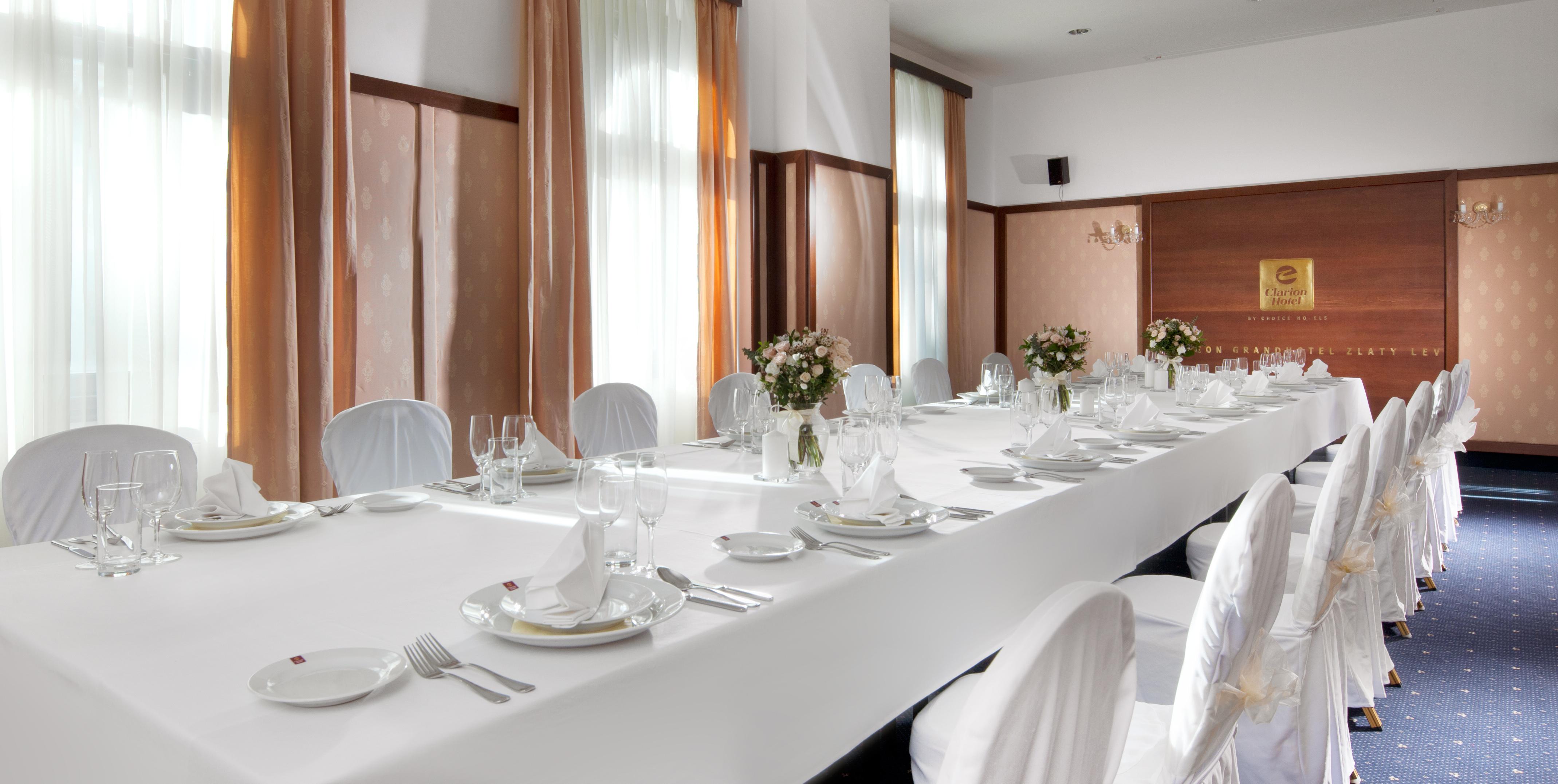 Clarion Grandhotel Zlaty Lev Liberec Exterior photo