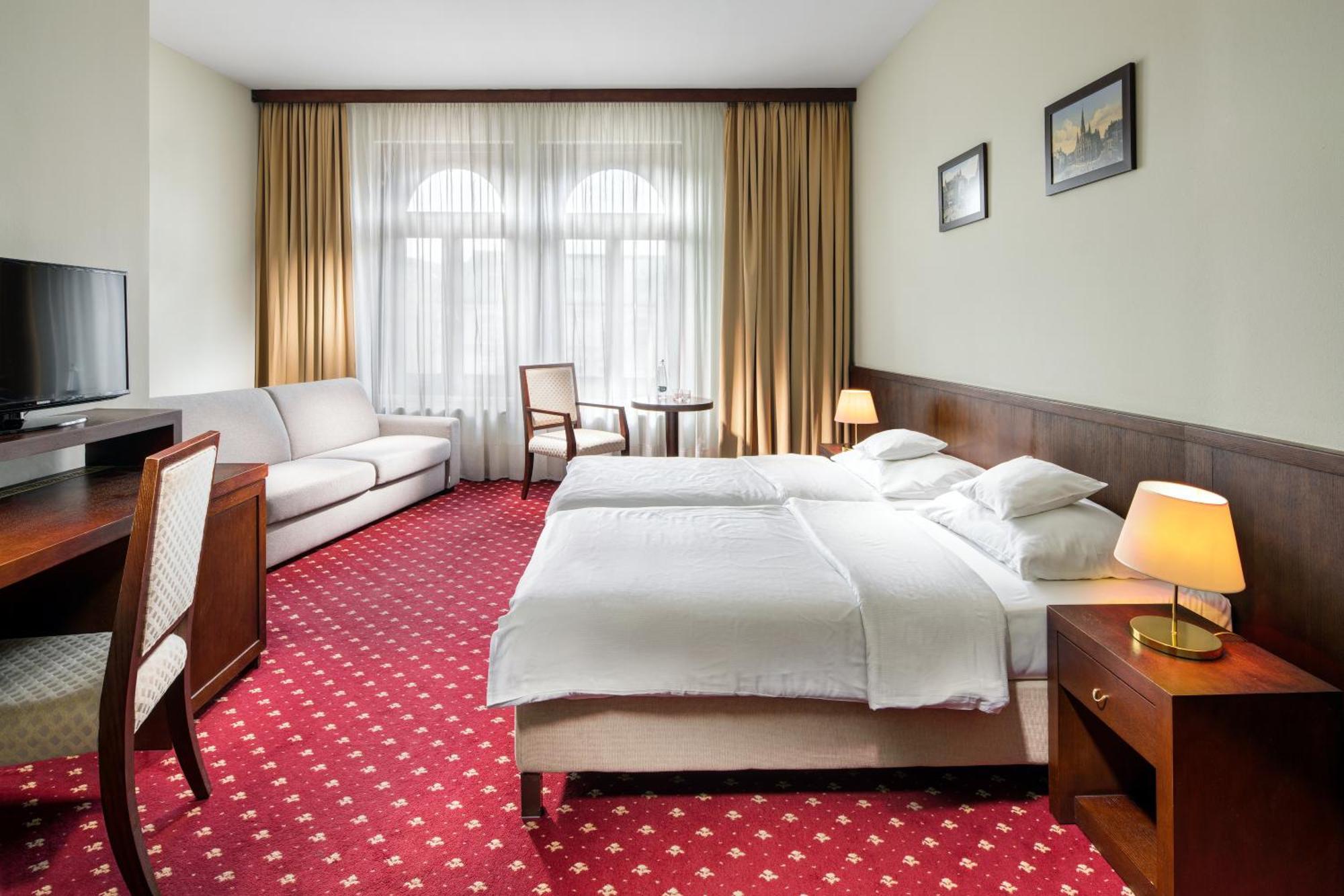 Clarion Grandhotel Zlaty Lev Liberec Exterior photo